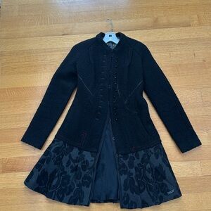 Desigual black coat women’s size 38 EU fits like US size 4